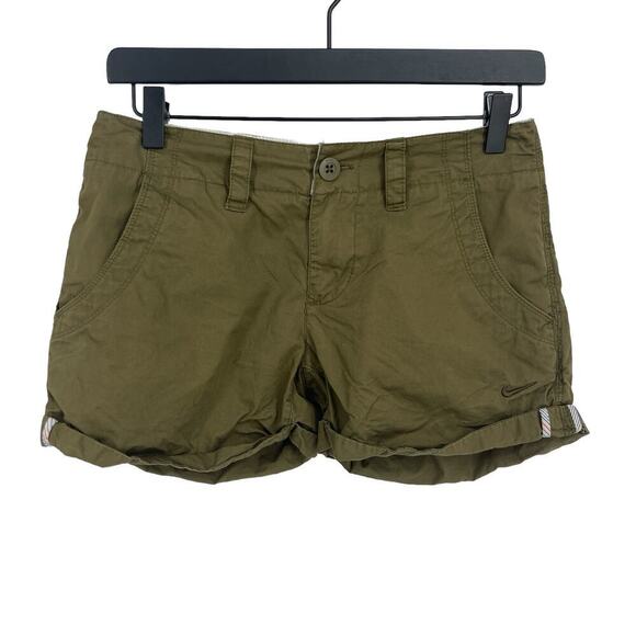 Nike Women’s Green Rolled Cuff Shorts With Pockets Size 4 - Picture 3 of 4